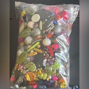Loose beads for jewelry making or art projects. 2.8 lbs various size & material